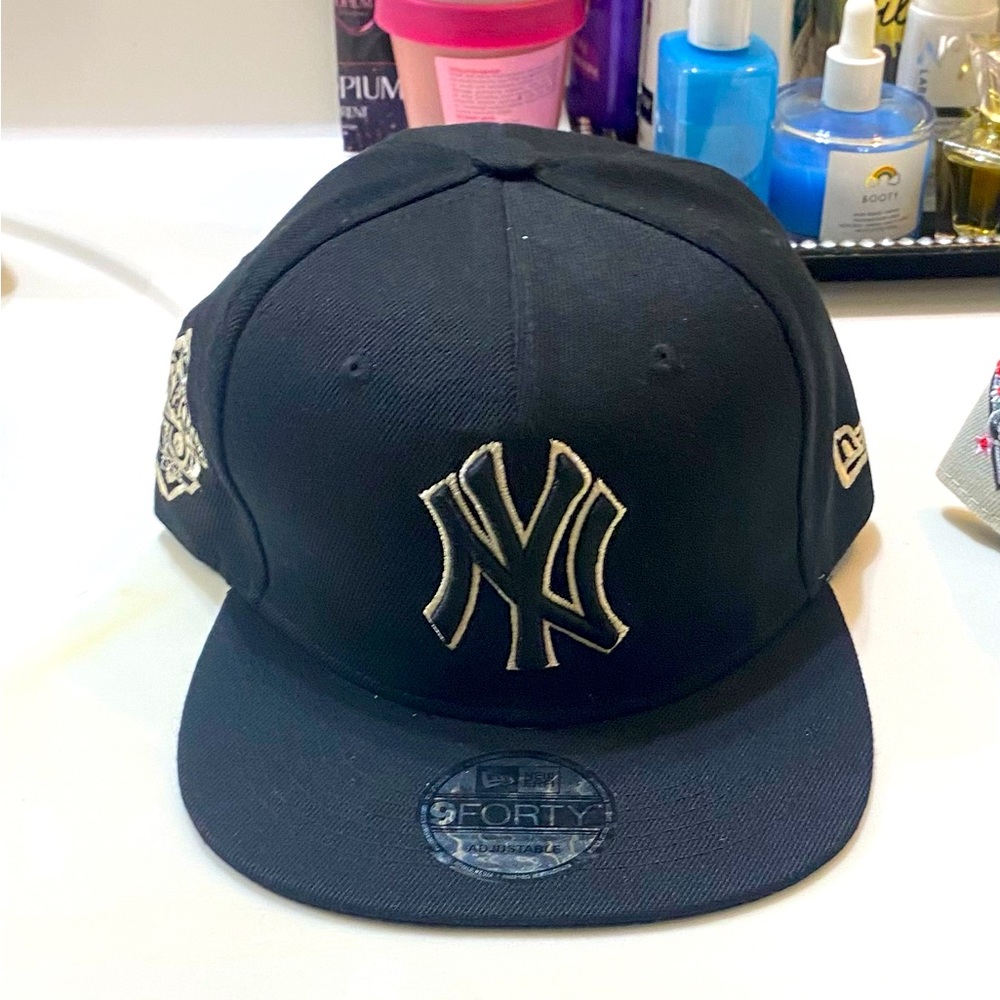New Era 9FORTY MLB New York Yankees SnapBack Baseball Cap Hat